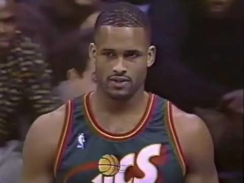 Stephen Howard [DePaul star] - six points (robbed of his seventh!) - Sonics @ Cavaliers [01-08-1998]