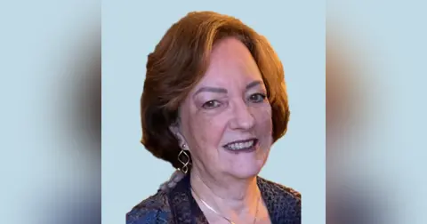 Close Up Radio Spotlights Author Dianne DeMille