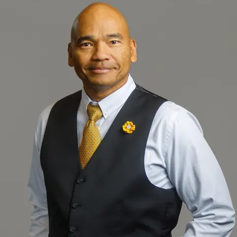 Close Up Radio Spotlights Nguyen “Tom” Griggs of NTG Leadership
