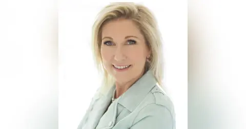 Part 1: Close Up Radio Spotlights Julia Nilsen of LiveWell Divorce Coaching