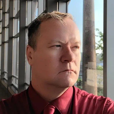 Close Up Radio Spotlights Jason Wyatt of 1Lead Consulting