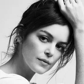 Nora Zehetner Profile Photo