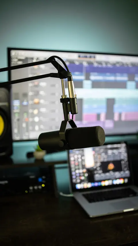 Boost Your Podcasting with Efficient AI Tools