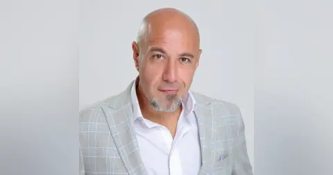 Close Up Radio Spotlights EOS Implementer David Peterson