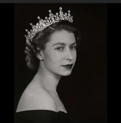 Queen Elizabeth : In Memoriam