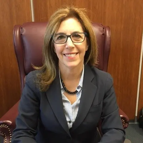 Close Up Radio Spotlights Certified Divorce Mediator and Parent Coordinator Lisa Dorman of Dorman Mediation Services