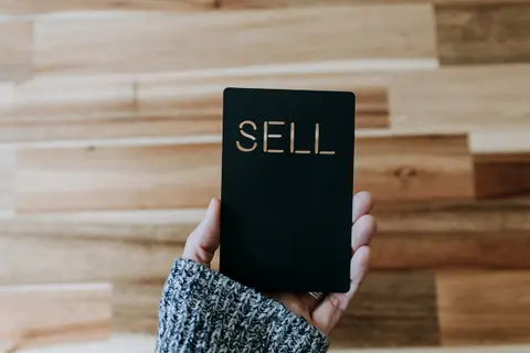 Should I sell, When do I sell, How do I sell? - an Interview with Ryan Lewendon - Ep. 50