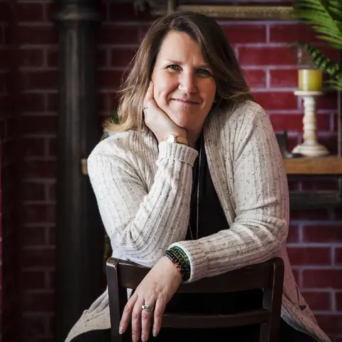 Part 2: Close Up Radio Welcomes Back Author and Mental Health Advocate Tammy Powder
