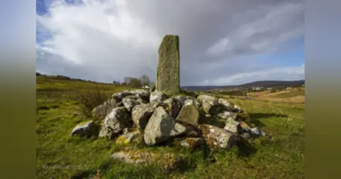 Ogham – Amplify Archaeology Podcast – Episode 13