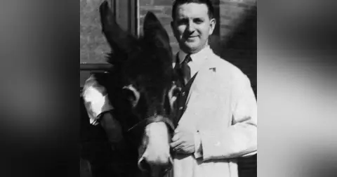 Konrad Elias Birkhaug, lege, mikrobiolog og redningsmann (1892-1980)