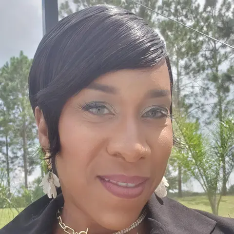 Part 1: Close Up Radio Spotlights Chéri Allen of @Choice Coaching and Consulting LLC