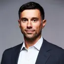 Beyond Efficiency: How AI Can Help Hospitality Thrive in 2025 - Lou Zameryka