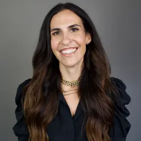 Lia Garvin Profile Photo