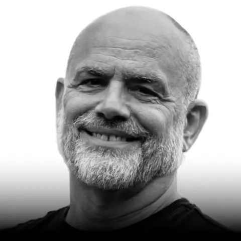 Michael Perry — Improbable Mentors and the Art of Midwestern Storytelling (EP. 289)