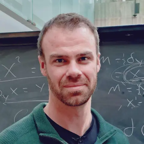 Quantum information theory sheds light on quantum gravity