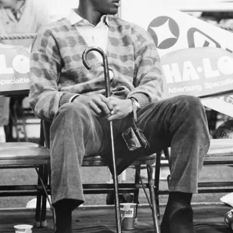 Michael Jordan's second NBA season - October 25 through November 8, 1985 - NB86-3