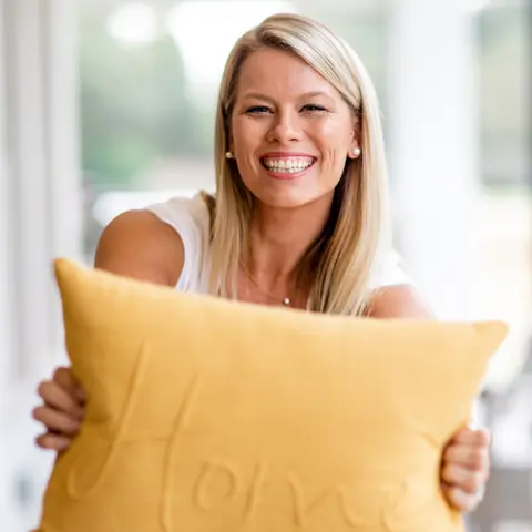 Episode 378 - Megan Farrell-Nelson, The Megan Farrell Team with REAL Brokerage, LLC