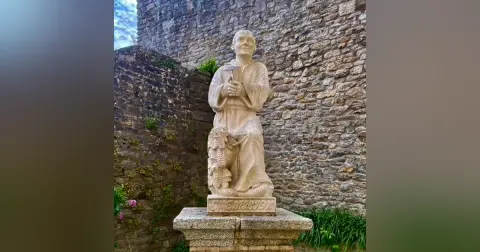 Saint-Émilion een beroemd wijndorp dankzij Saint Émilion uit Bretagne!