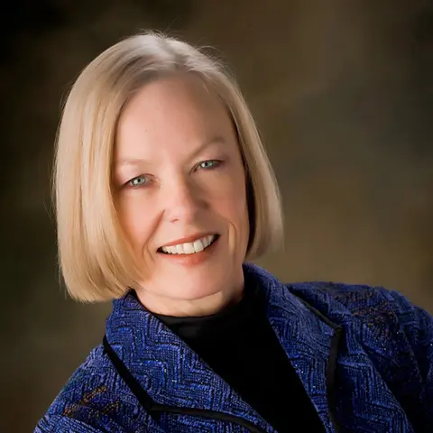 Close Up Radio Spotlights Expert in Organizational Development and Leadership Practices Dr. Linda Honold