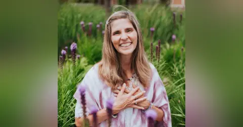 Close Up Radio Welcomes Back Spiritual Connector and Sacred Guide Mahana Mazur of Mahana Sacred Way