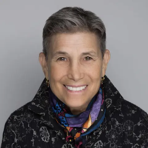 Close Up Radio Spotlights Caroline Sederbaum of Happy Healthy Hypnosis