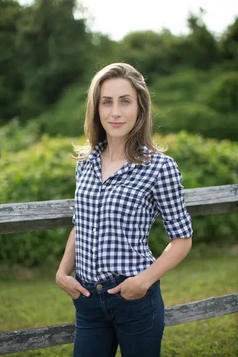 Episode #51: Demystifying Linseed Oil Paint with Natalie from Earth and Flax