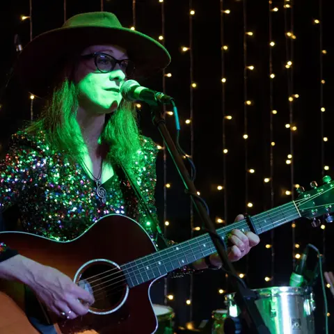 Alice Osborn live from the Digital Bird's Nest