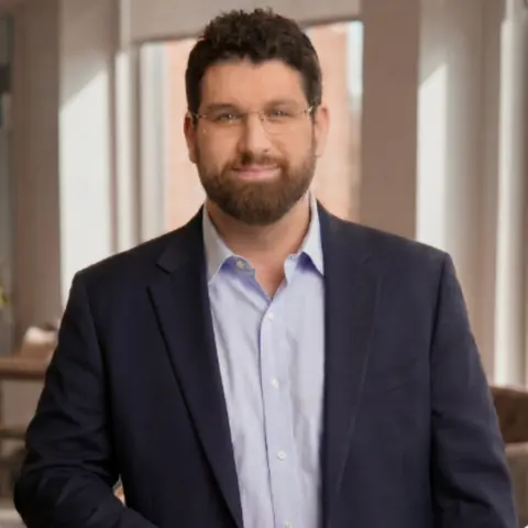From Journalism to Agency Leadership: The Power of Narrative in Communications