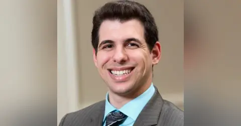 Close Up Radio Spotlights Project Management Expert Justin J. MacBale of Pragintion and PM Career Growth