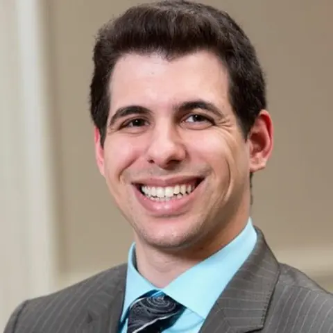 Close Up Radio Spotlights Project Management Expert Justin J. MacBale of Pragintion and PM Career Growth