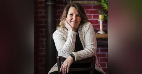 Part 2: Close Up Radio Welcomes Back Author and Mental Health Advocate Tammy Powder