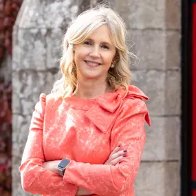 Dee Ahearn Profile Photo