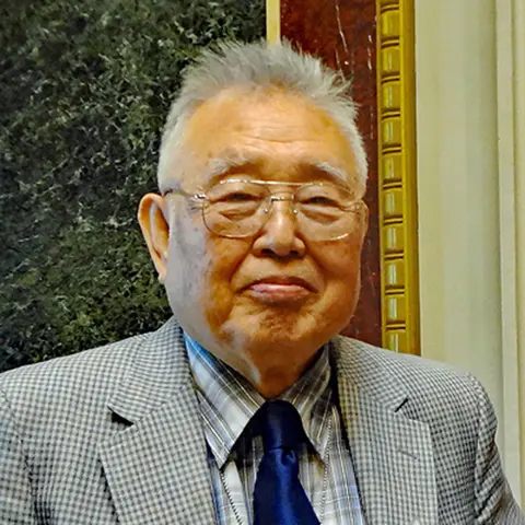 Close Up Radio Spotlights Renowned Physicist Dr. Young Suh Kim