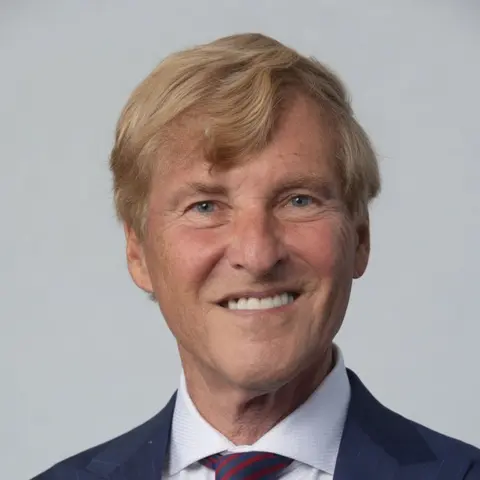 The Real Jerry Maguire — Leigh Steinberg on Alcoholism, Collapse & The Comeback