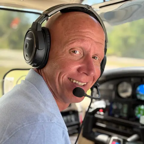 Beyond the Cockpit Door: Life Lessons from Captain Ken Petschauer’s Pilot Career Journey