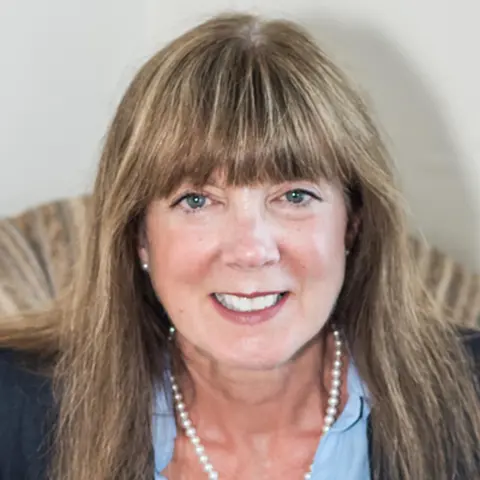 Close Up Radio Spotlights Forensic Psychologist and Author Brenda Russell