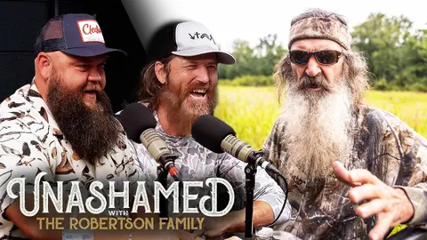 Ep: 1201 | Why Phil Robertson Banned Country Music & Jase Discovers Larry Fleet’s Viral Faith Anthem