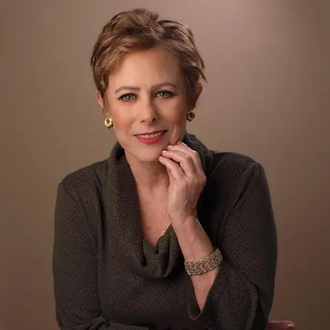 Close Up Radio Spotlights Crime Fiction and Murder Mystery Author Libby Fischer Hellmann