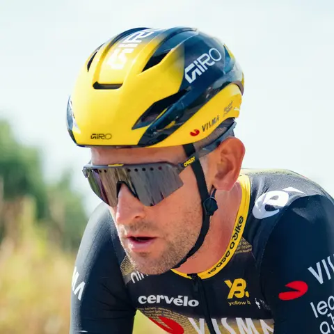 Tour de France '25 - 17: Tiesj Benoot explains how to prepare for that crucial push as a satellite rider for Jonas Vingegaard