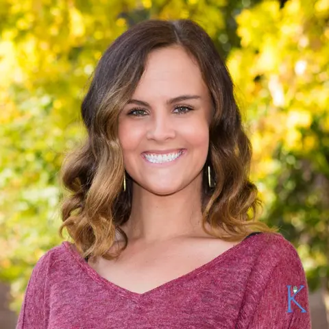 49. C.A.R.E. | A Conversation with Sloane Hawes of Companions and Animals for Reform and Equity