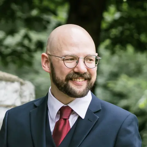 Is Health Insurance Actually Insurance?: My Conversation with Dr. Reinier Schuur