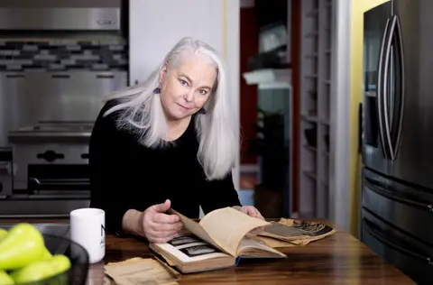 The Interview #95 | Mimi Smith-Dvorak - Too Many Eggs
