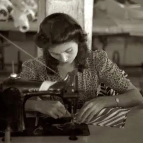 #1031 Las mujeres en la industria de la aguja (1920-40)