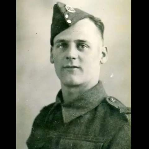 106 Blitz, Tanks, D-day and Sappers - Tenth Anniversary PART THREE