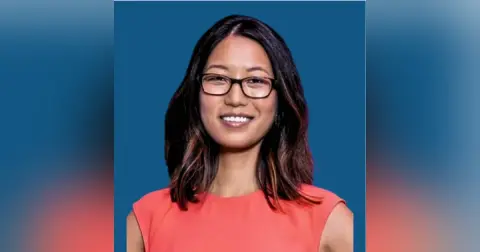 197. Sleep for High Performers: Jet Lag, Naps, Wearables, and When Tech Helps (or Hurts) | Jade Wu, PhD