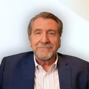 Dr. Les Cole Profile Photo