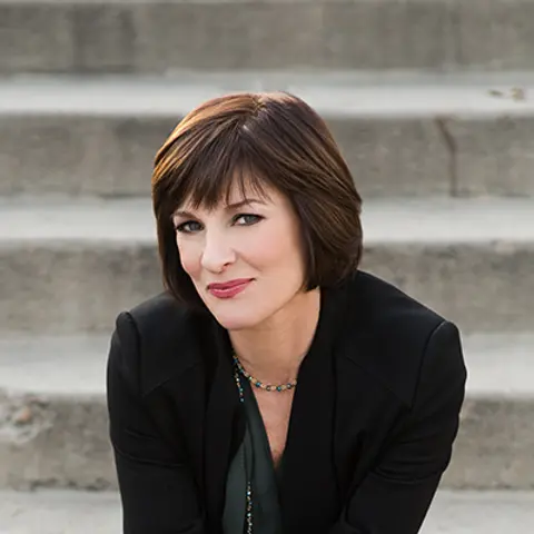 How to Give The Best Speech of Your Life: A Conversation with Laurie Gilbertson
