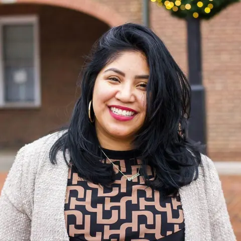 144. Redefining Life with Chronic Illness with Social Worker Yesenia Villalta