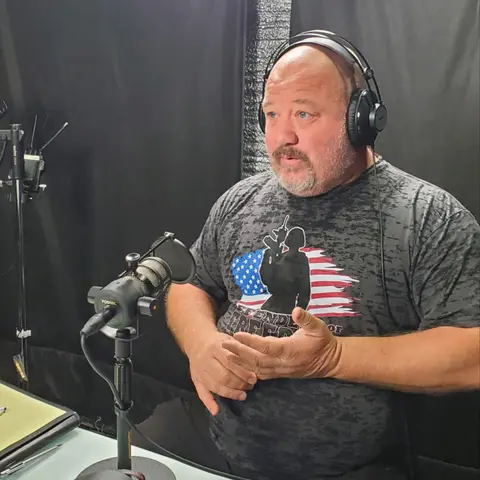 Memorial Day 2023: Army Veteran Jamie Wells with Defenders of Freedom FL! Discussing Mental Health, therapies, peer support, his Shave Ice Trucks and his 'training' to get on Naked and Afraid!!