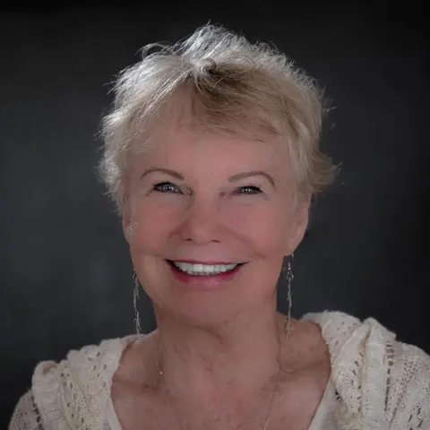 Close Up Radio Spotlights Dr. Bonnie McLean of Spirit Gate Medicine